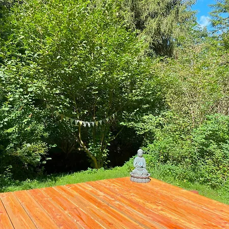 Traumhaftes Glamping-zelt In Unberuehrter Hinzert-Polert